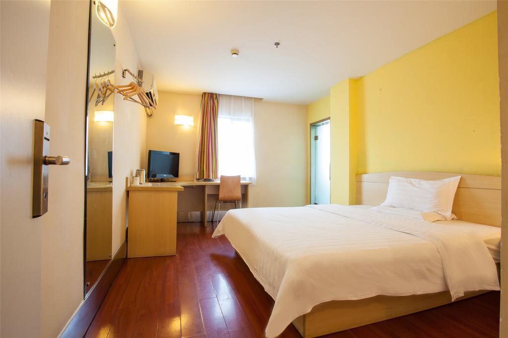 7Days Inn Guiyang Posts And Telecommunications Building Exteriör bild